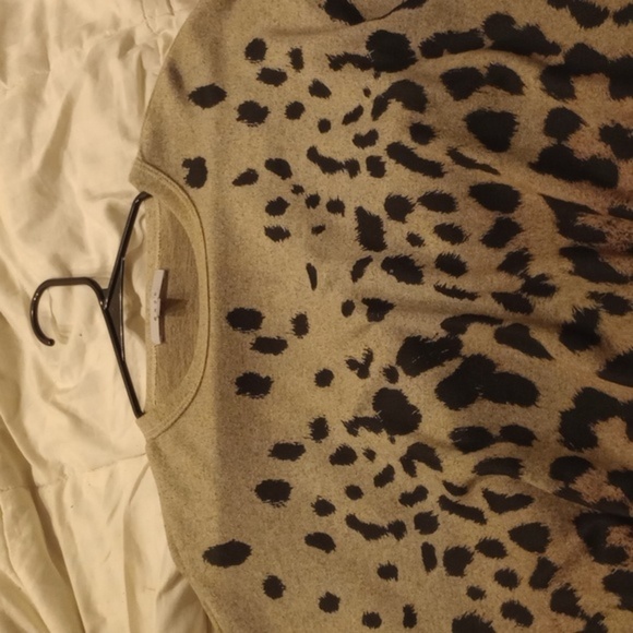 Gaze woman's blouson leopard print long sleeve top, size medium, leopard print - Picture 2 of 7